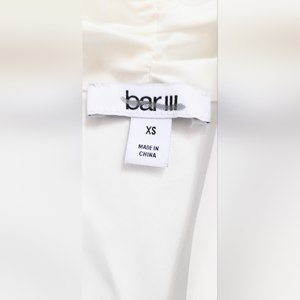 NWT! Bow Neck Tie Front Silky Smooth Women's Bar III Sleeveless Blouse S… - Picture 7 of 11